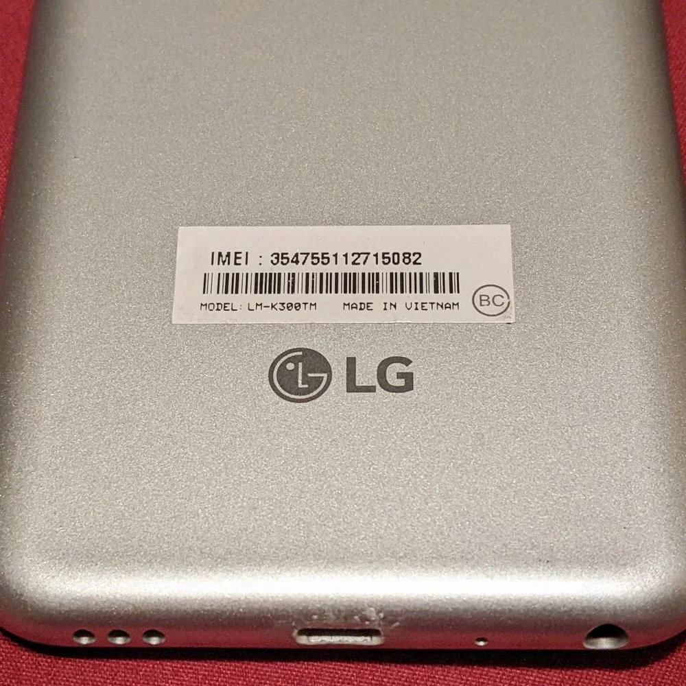 LG Aristo 5 32GB - Silver (For Parts)***